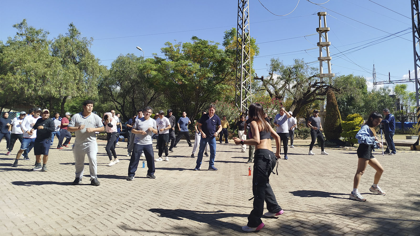 ENDE VALLE HERMOSO S.A. promueve la salud y bienestar de su personal en el Día del Desafío